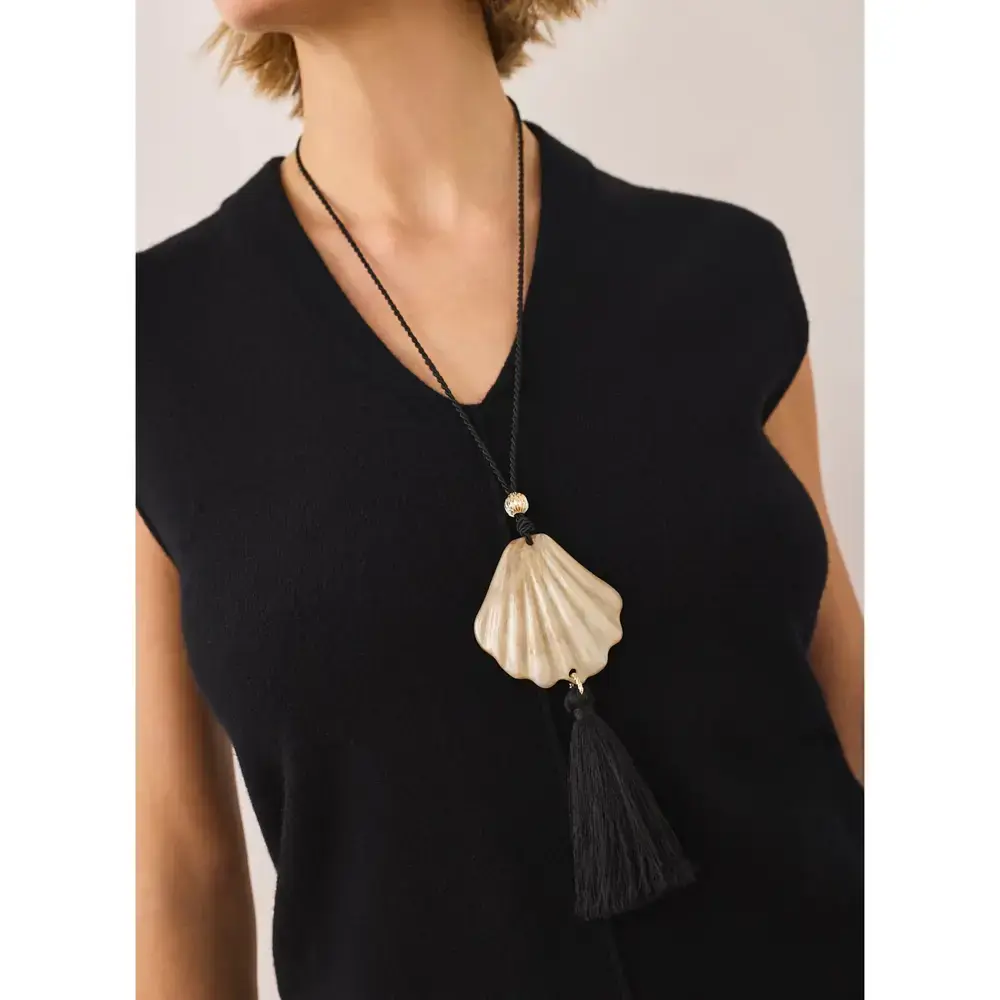 Mint Velvet Shell Resin Tassel Pendant